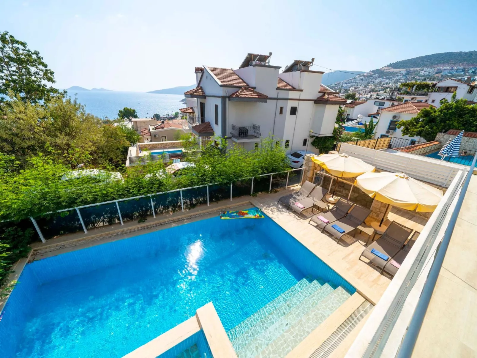 Exklusive Villa mit Infinitypool