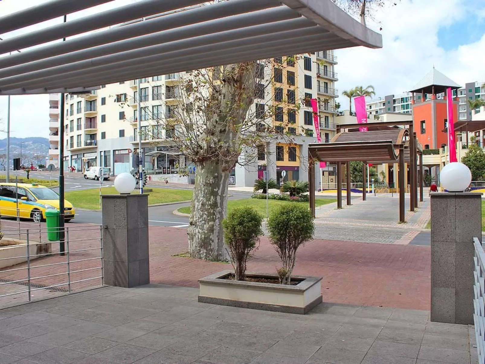 "Forum Apartment"-Draußen