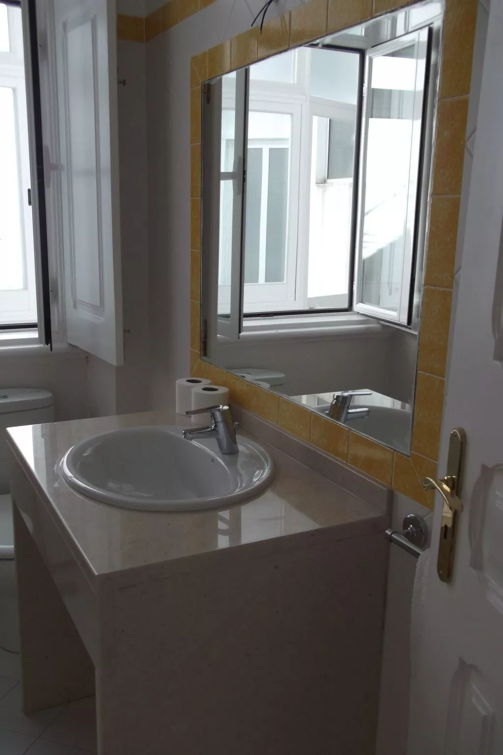 Angola 3 Dachgeschoss-Drinnen