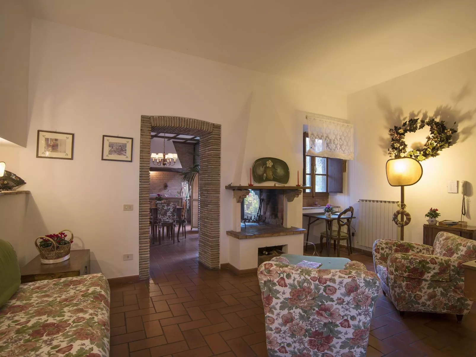 Komfortable Unterkunft in einem Schloss, Schwimmbad