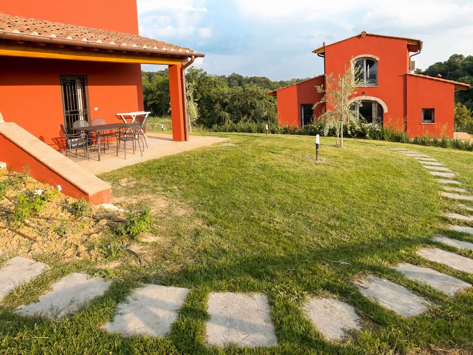 Wohnung 'Quercia T4 rota' mit Schwimmbad-Outside