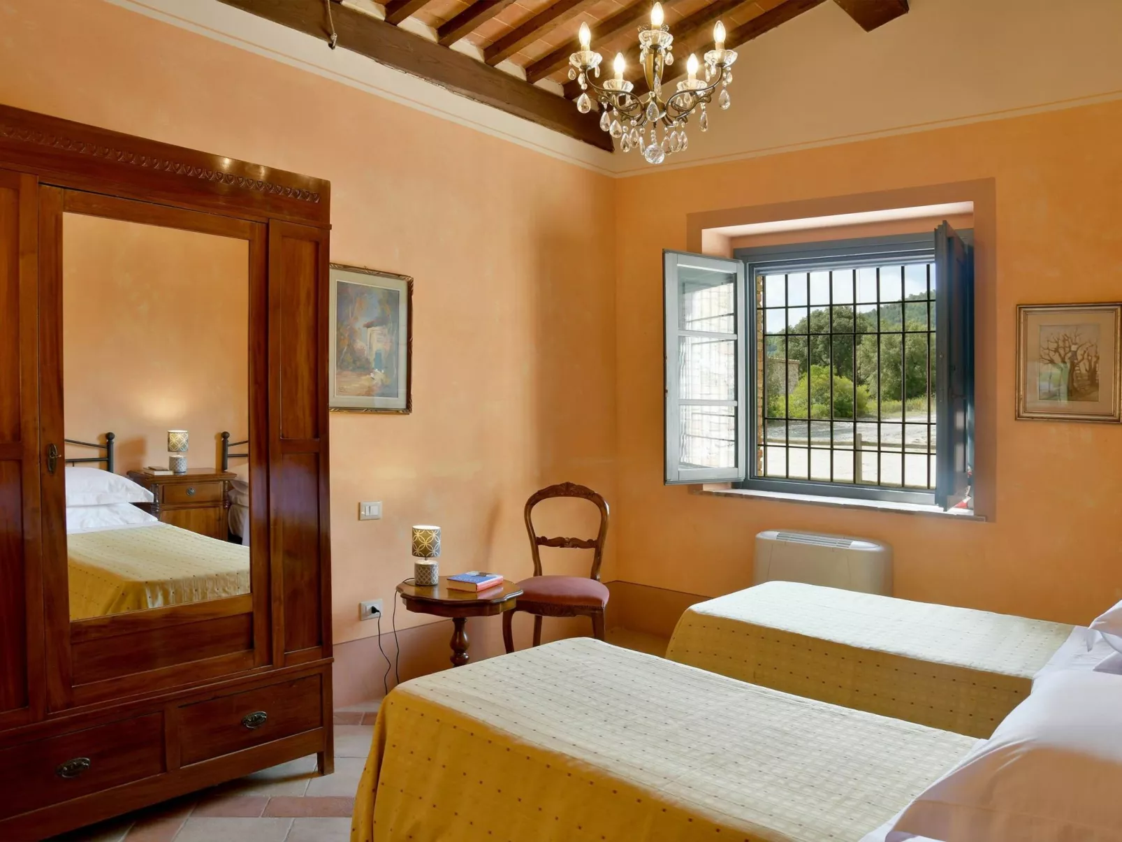 Ferienvilla 'Girasole Leccino'-Drinnen