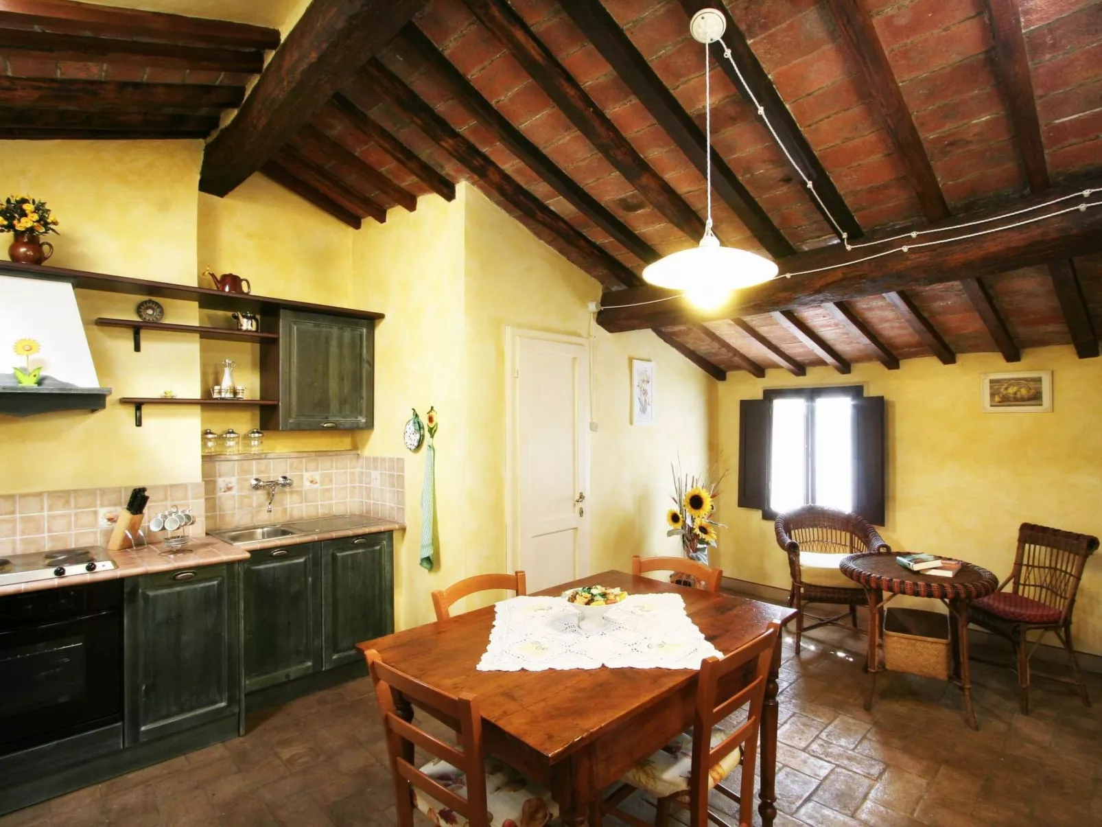 Ferienvilla 'Antica Pietra' mit eigenem Pool-Drinnen