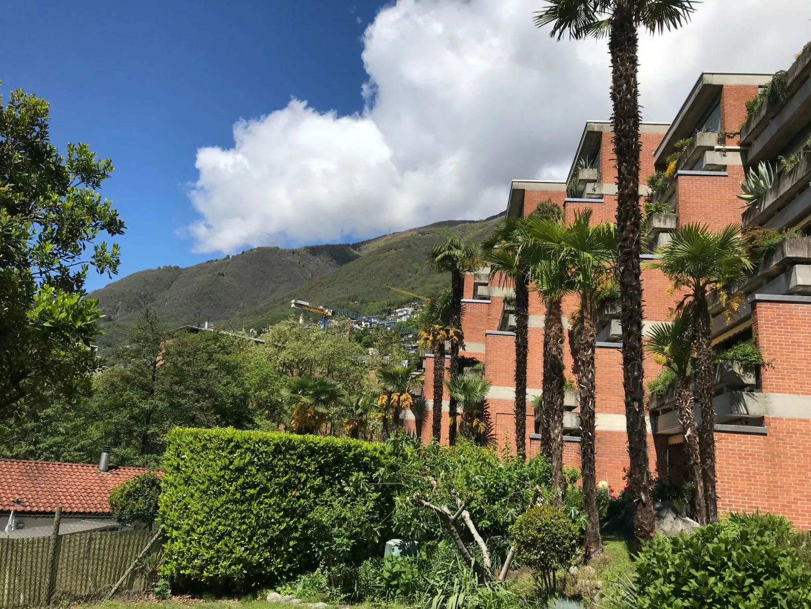 Navengana 5 mit Pool-Image-tags.info