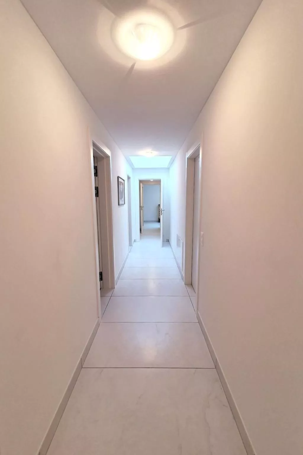 Lake View Penthouse 701-Image-tags.info