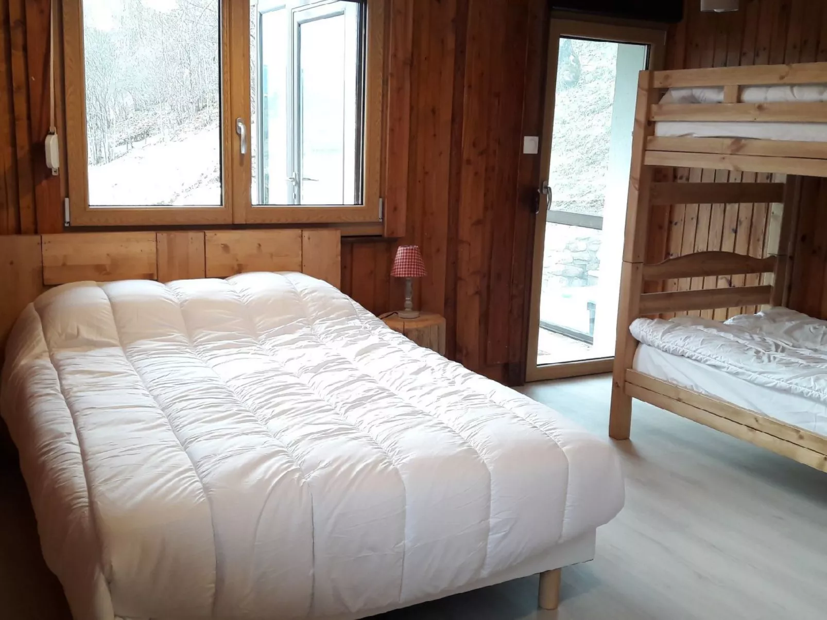 Für 15 Personen ca. 260 m&sup2;in La Bresse, Lothringen (Skigebiet Gérardmer)-Drinnen