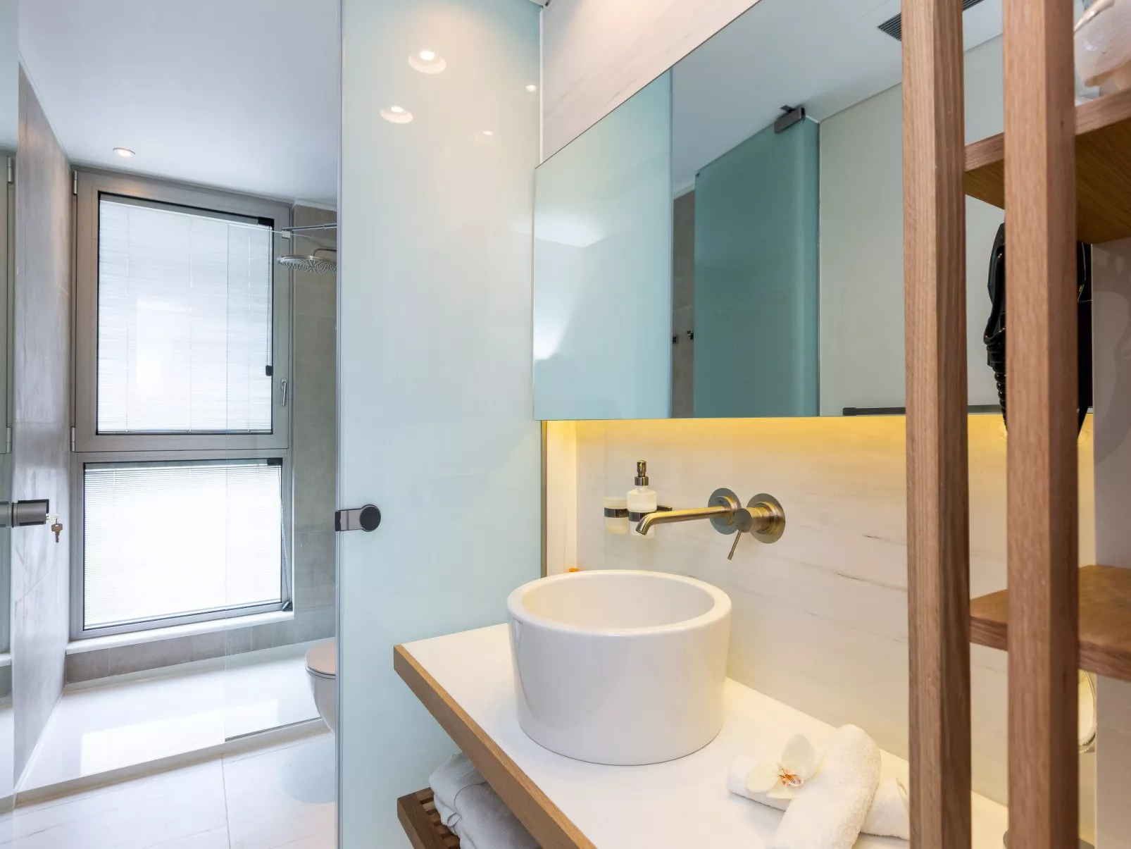 Villa mit beheiztem Pool in der Nähe von Strand und Geschäften-Image-tags.info