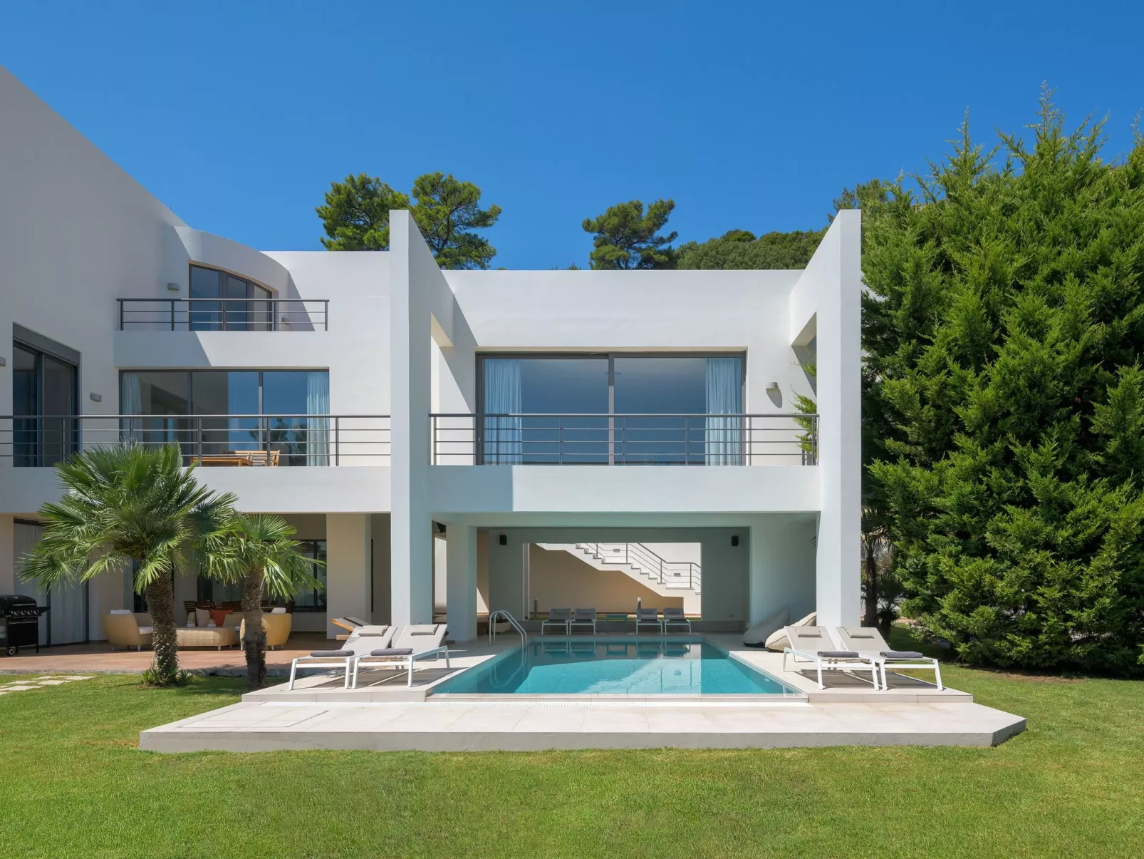 Ixian Hilltop Villa-Dehors