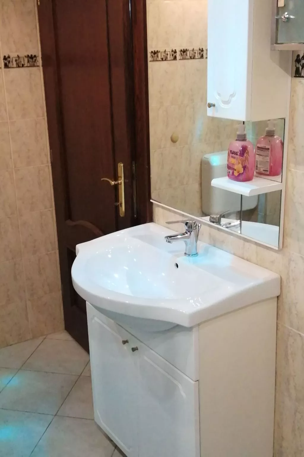 Mit Garten, Grill und Terrasse-Dedans