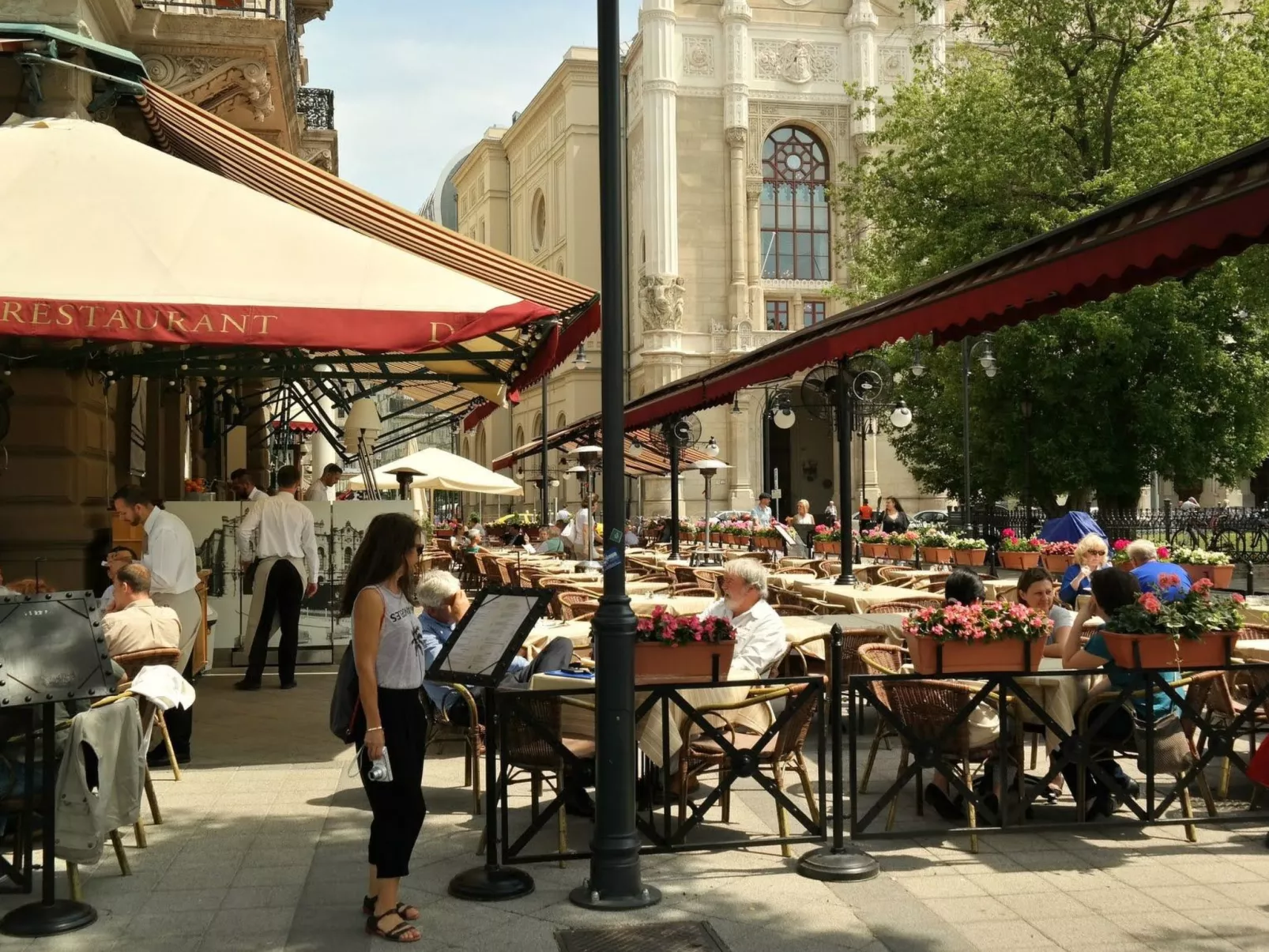 Moderne Ferienwohnung in Ujlipotvaros mit Garten-Dehors