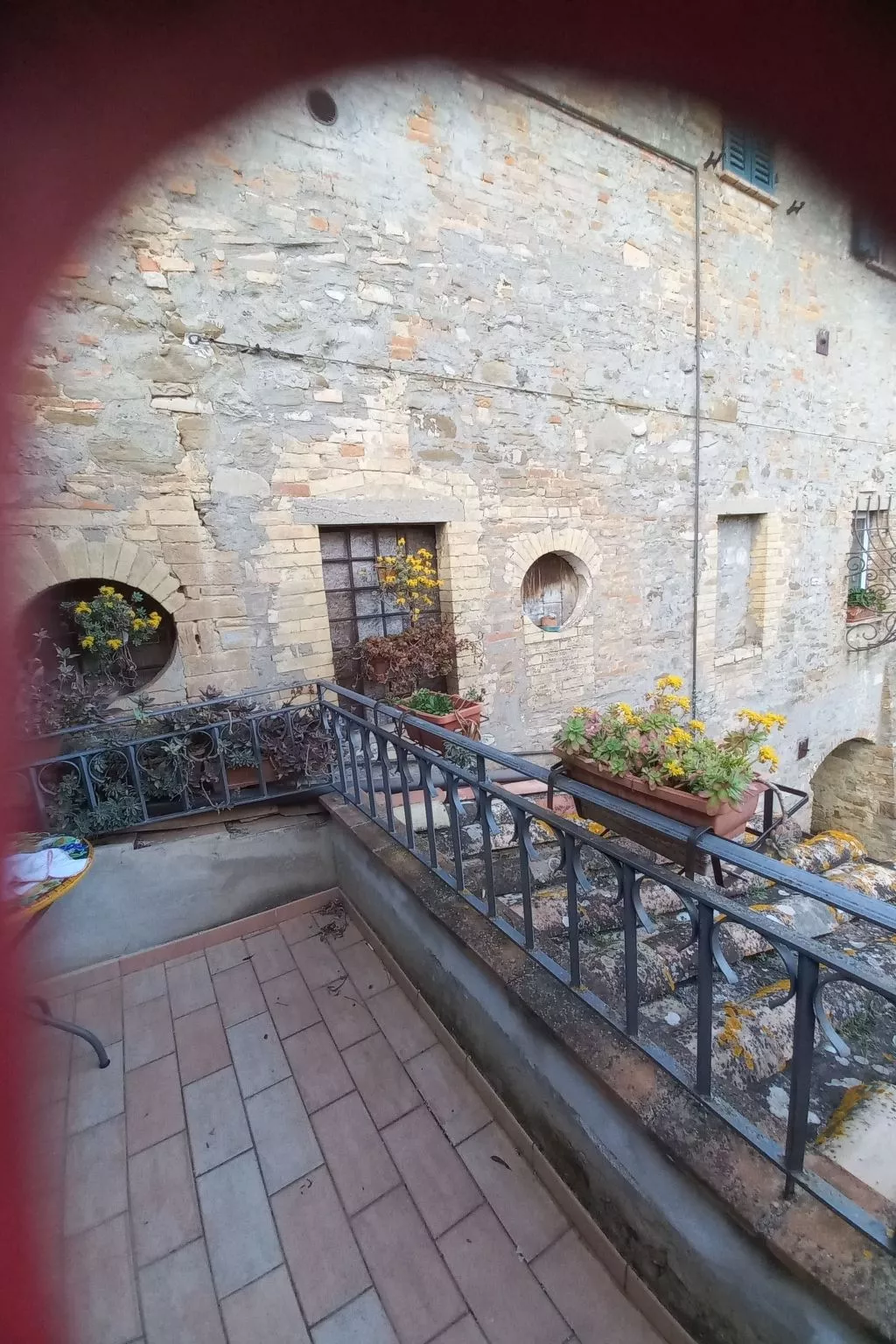 Rustikale Eleganz mit Blick auf die umbrische Landschaft-Dehors