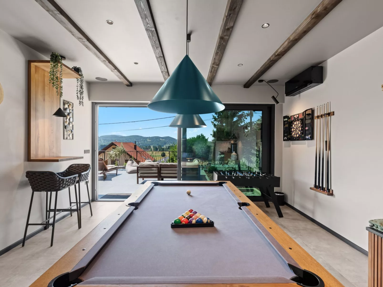 Chalet "Forest Hill" mit Hallenbad