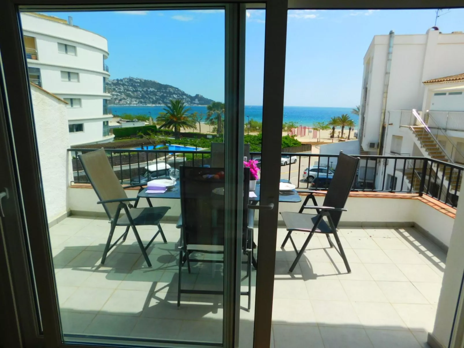 Piso de vacaciones de 2 habitaciones, con amplia terraza y parking en Salatar,-Image-tags.info