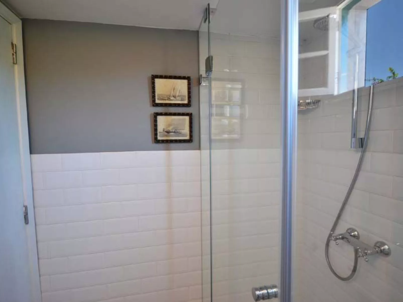 MADROÑAL. M08GC-Inside