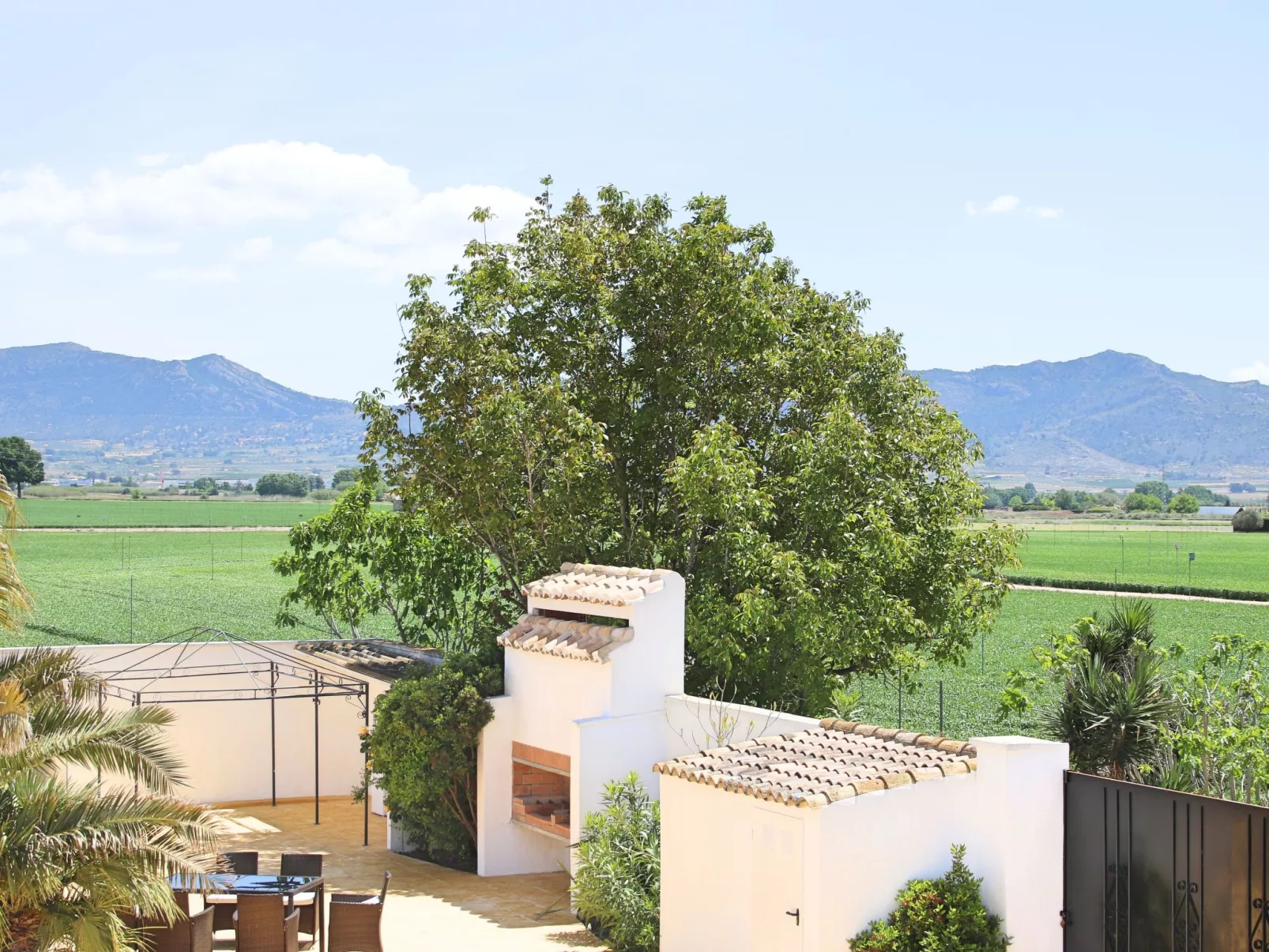 Schönes Haus in Villena mit fabelhaftem Pool-Outside