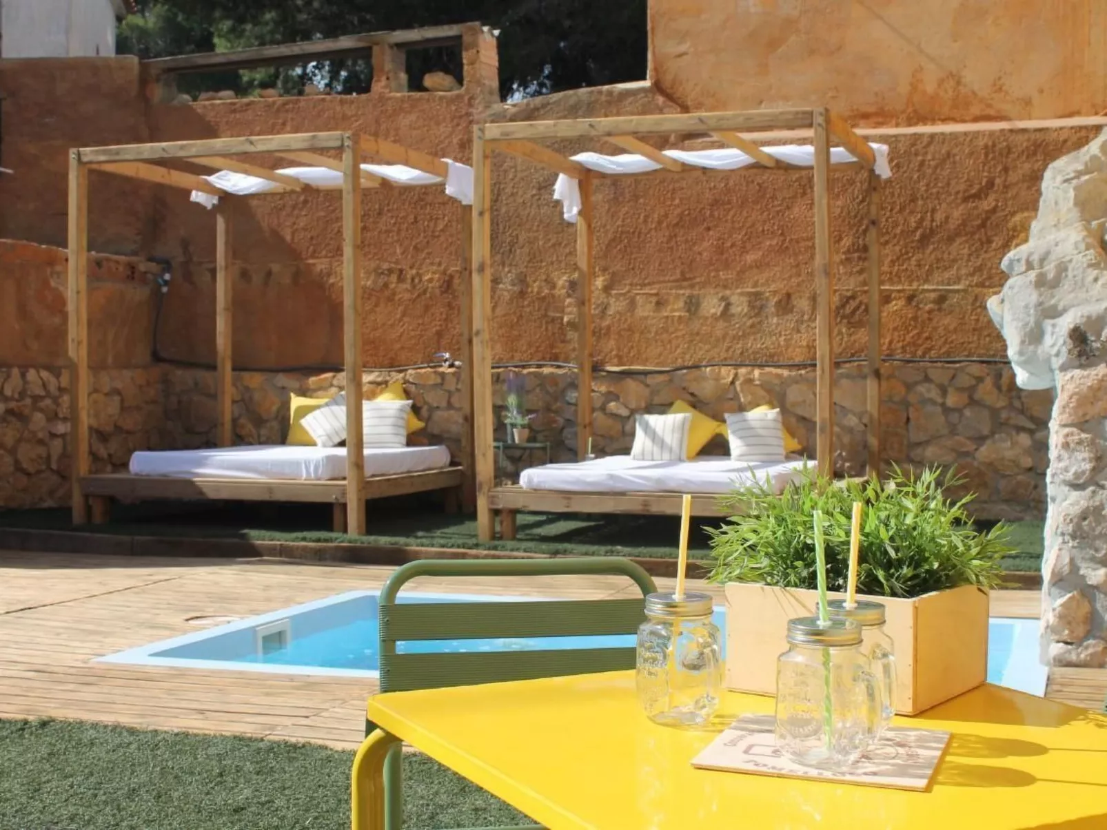 In Can Trabal mit Garten und Grill-Drinnen