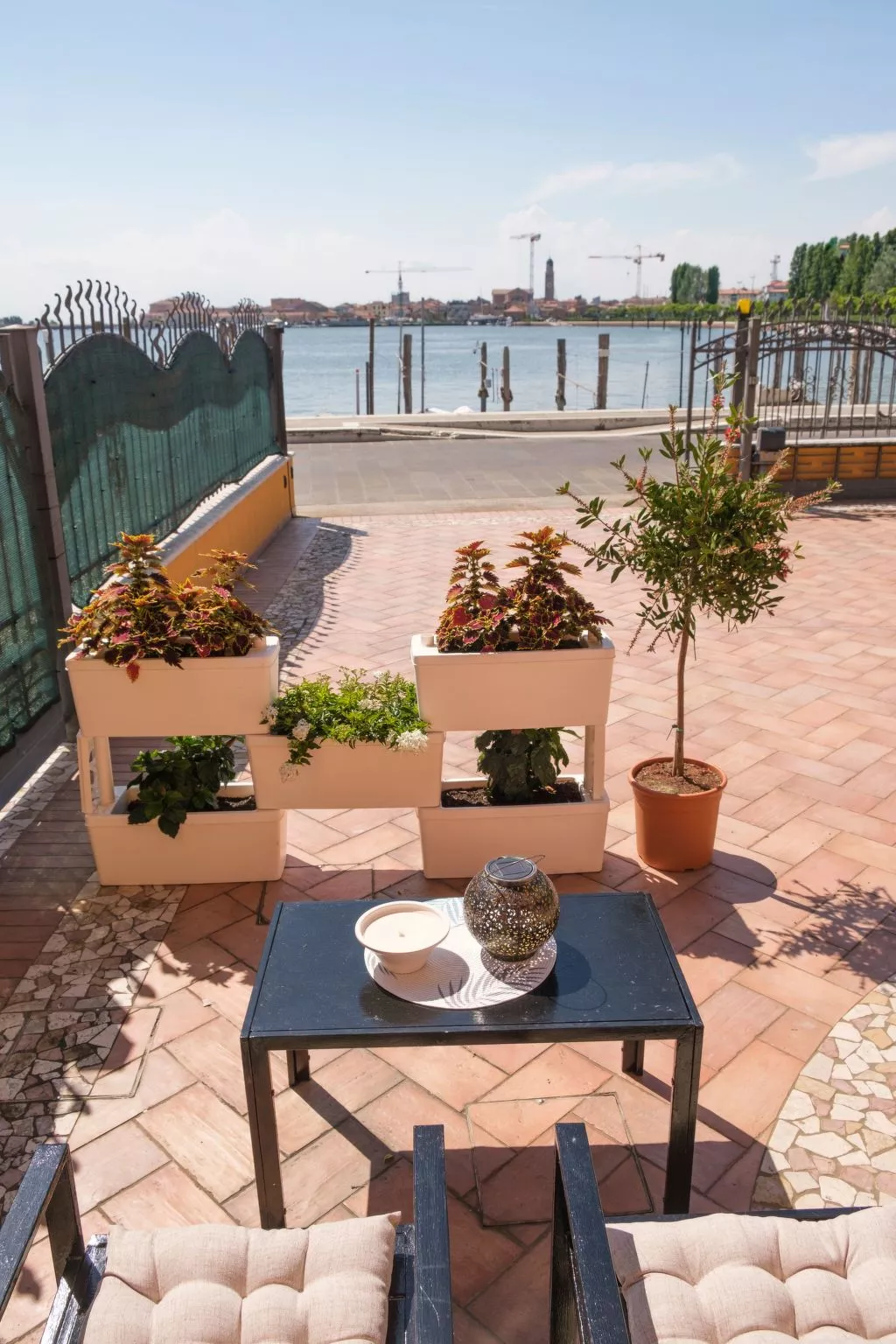 Wohnung mit Meerblick-Image-tags.info