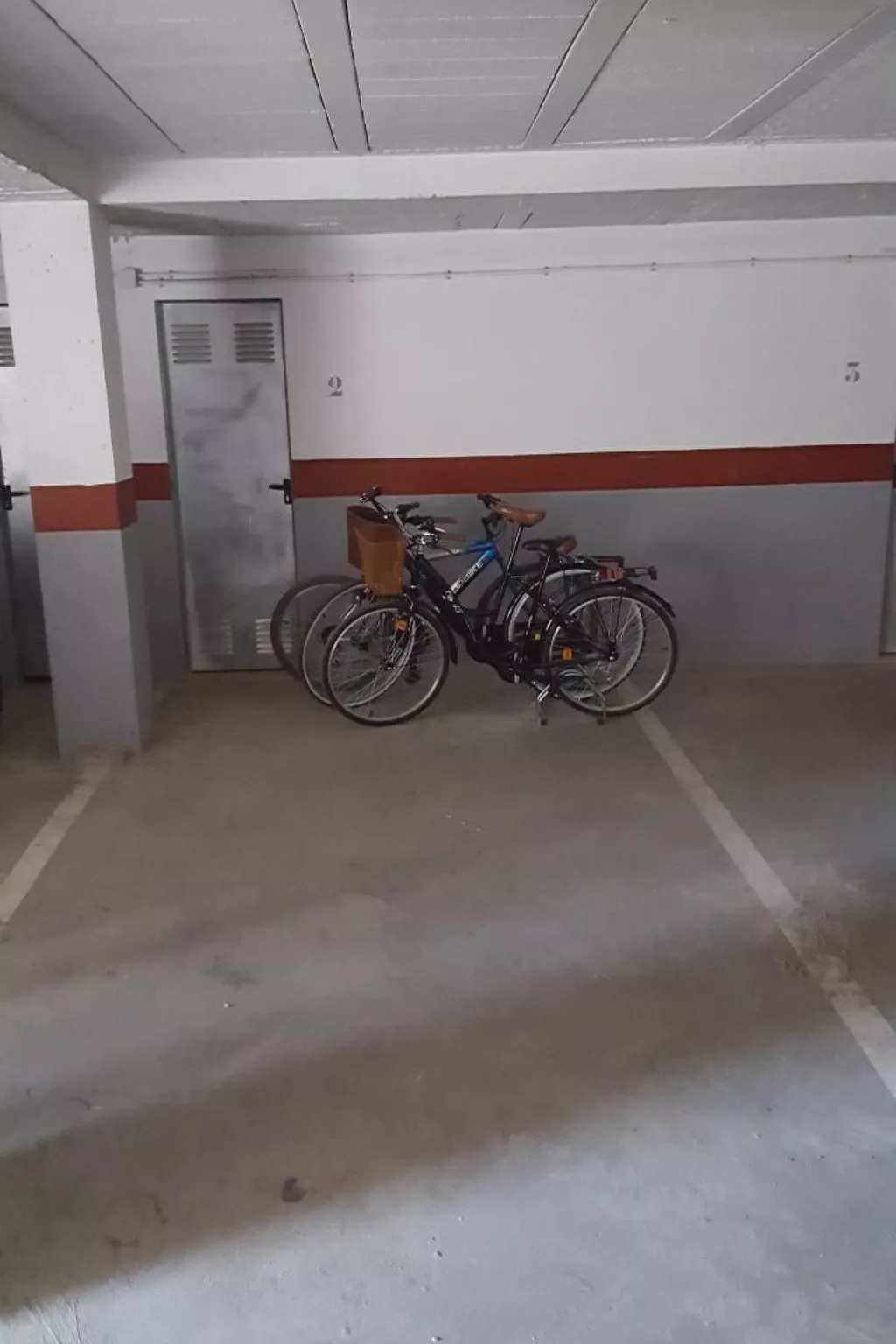 Appartement mit Terrasse-Image-tags.info