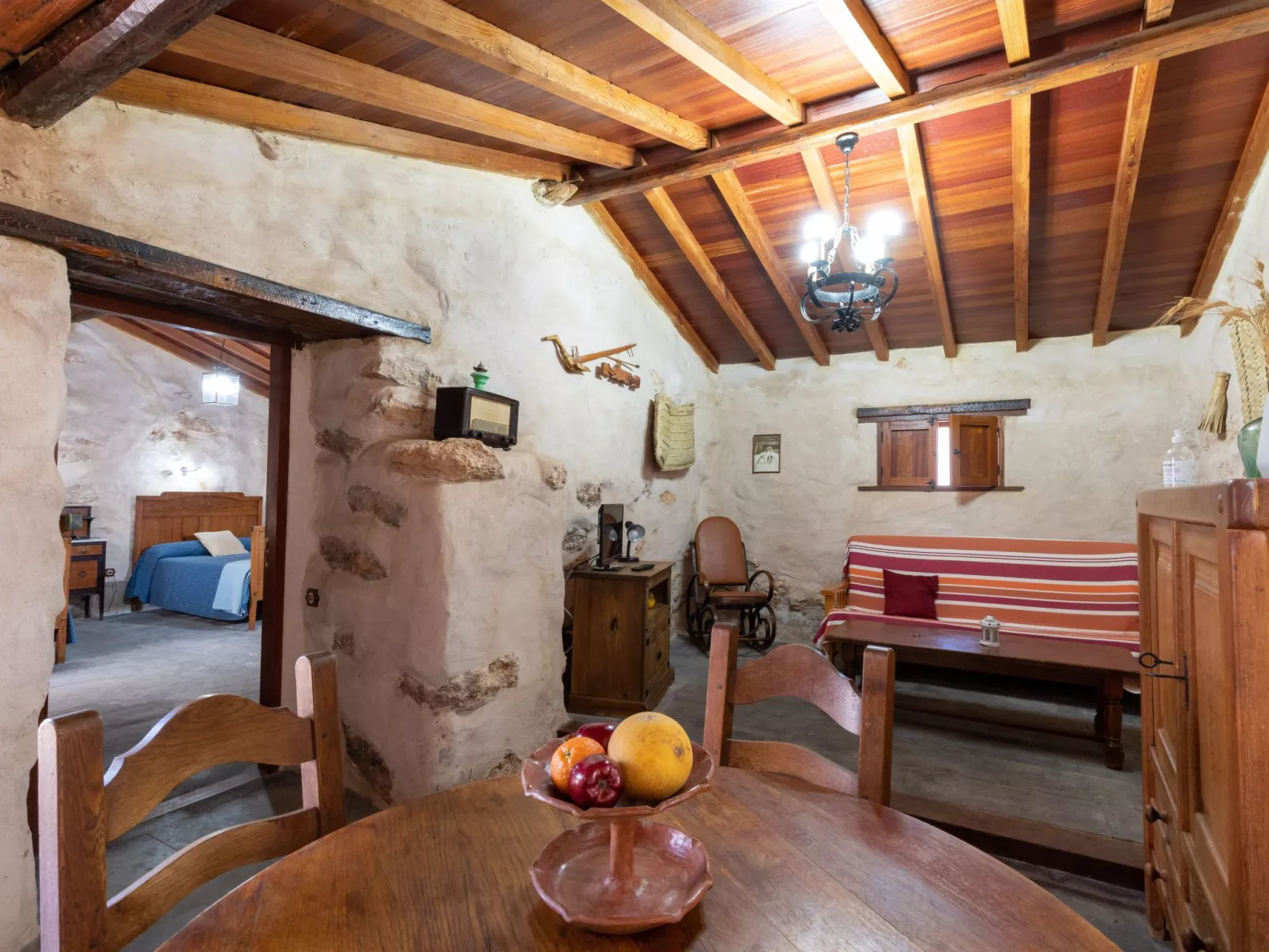 "Tamasite ajuy" mit Schwimmbad