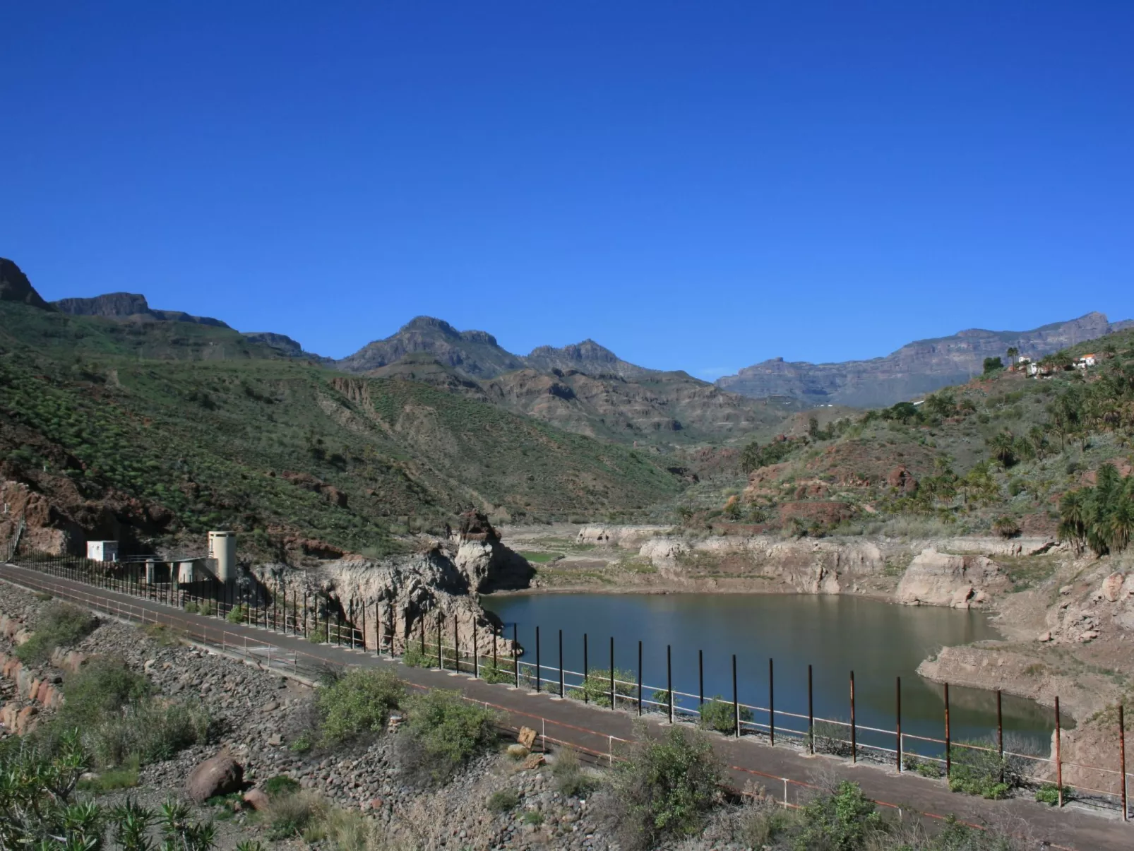 Die Schule von La Sorrueda-Image-tags.info