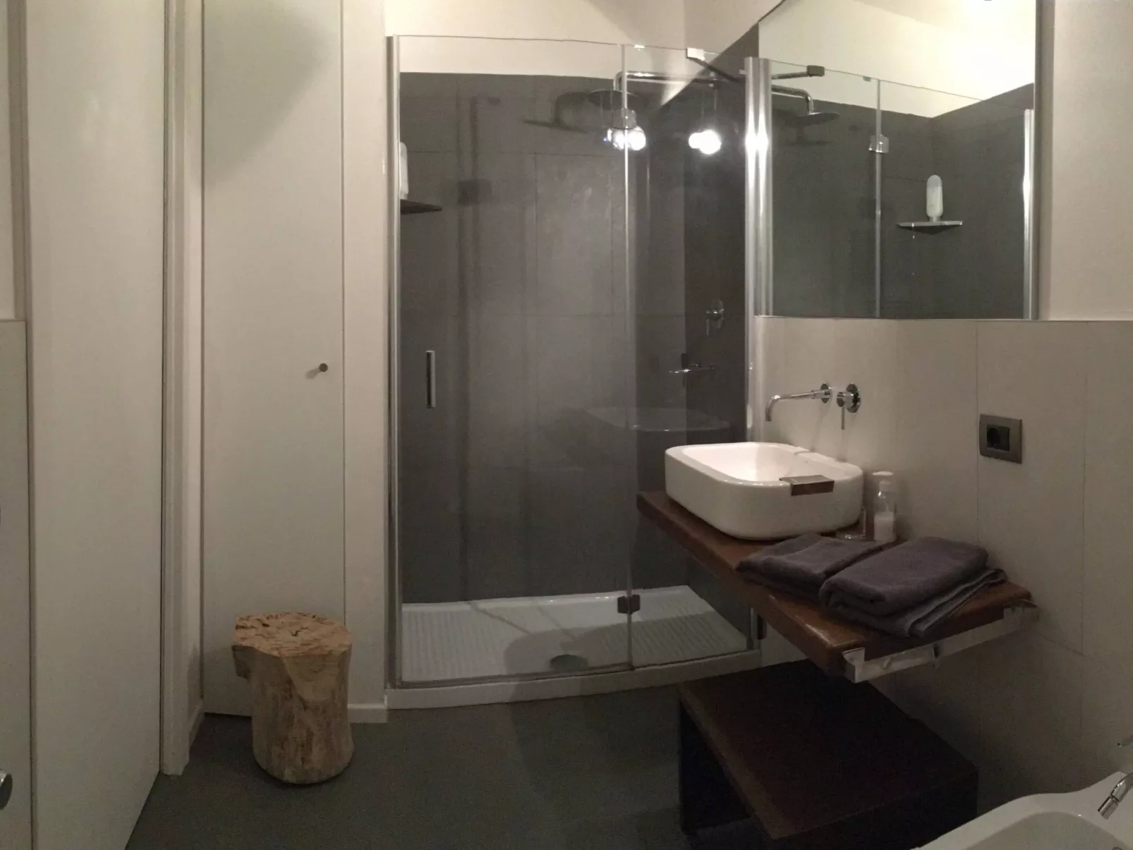 Casale Civitella mit Infinity-Pool-Drinnen