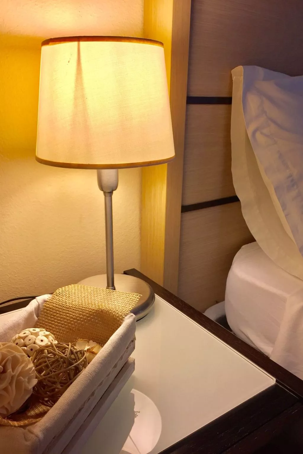 Charmante Lösung, Schwimmbad 10 Minuten vom Meer entfernt-Dedans