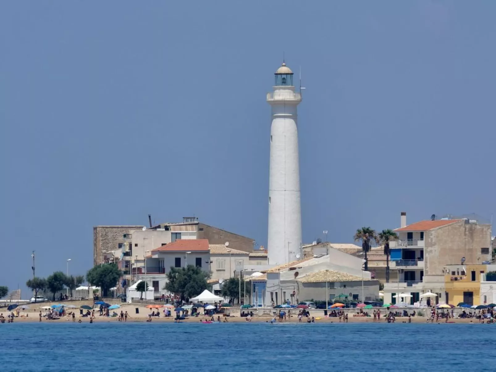 Agamennone, Wohnung 20 Meter vom Meer entfernt mit einer möblierten Terrasse.