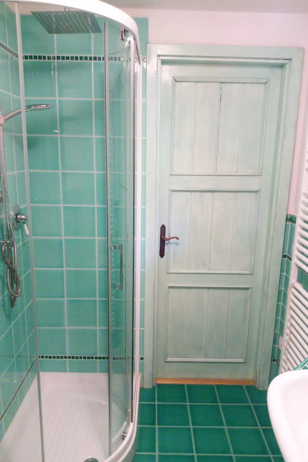 Große Drei-Zimmer-Wohnung am Golf von Marinella-Inside