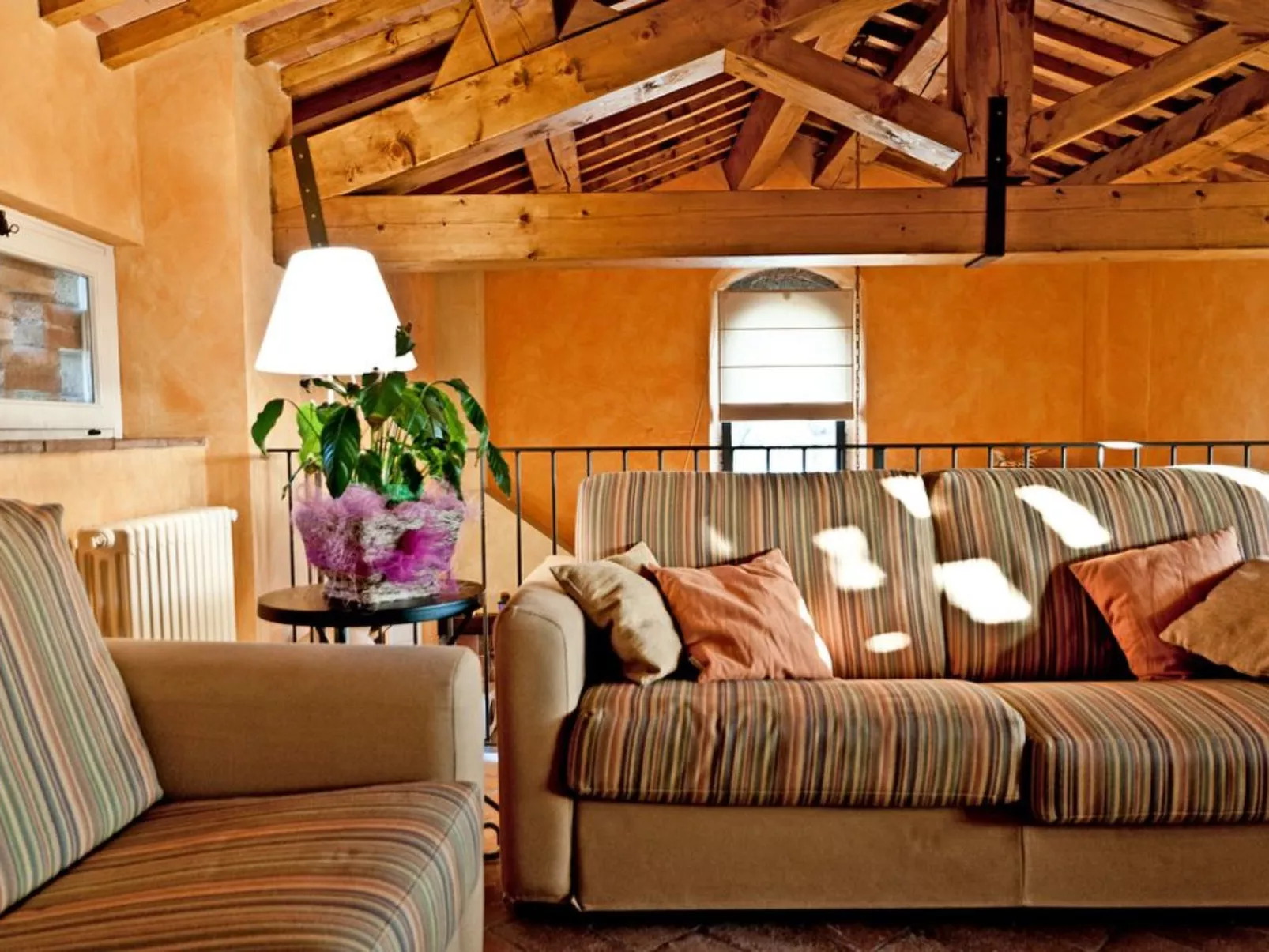 Willkommen in unserem kleinen Paradies-Drinnen