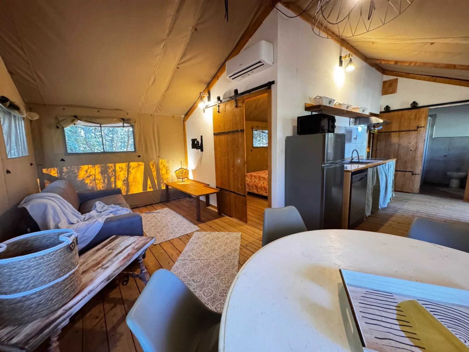 Familienzelt" Nachlass