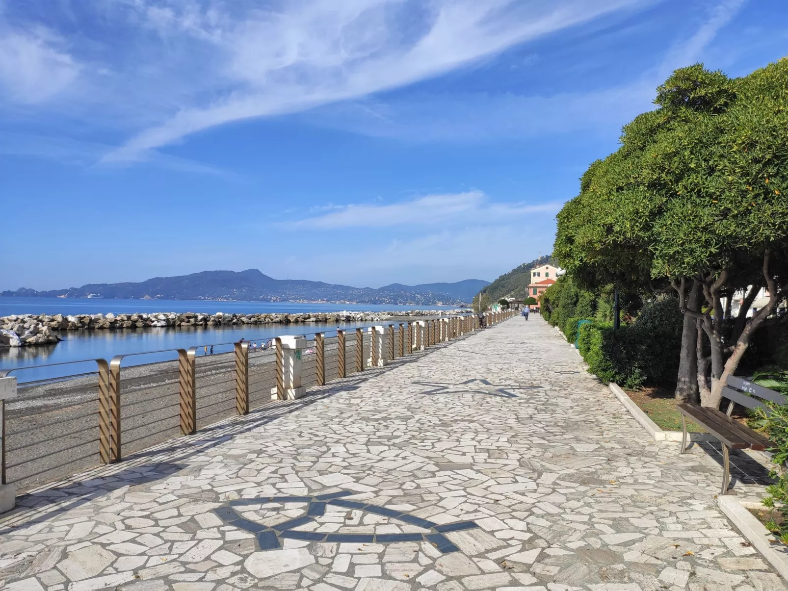 Für 6 Personen ca. 80 m&sup2; in Chiàvari, Norditalien (Ligurien)-Area