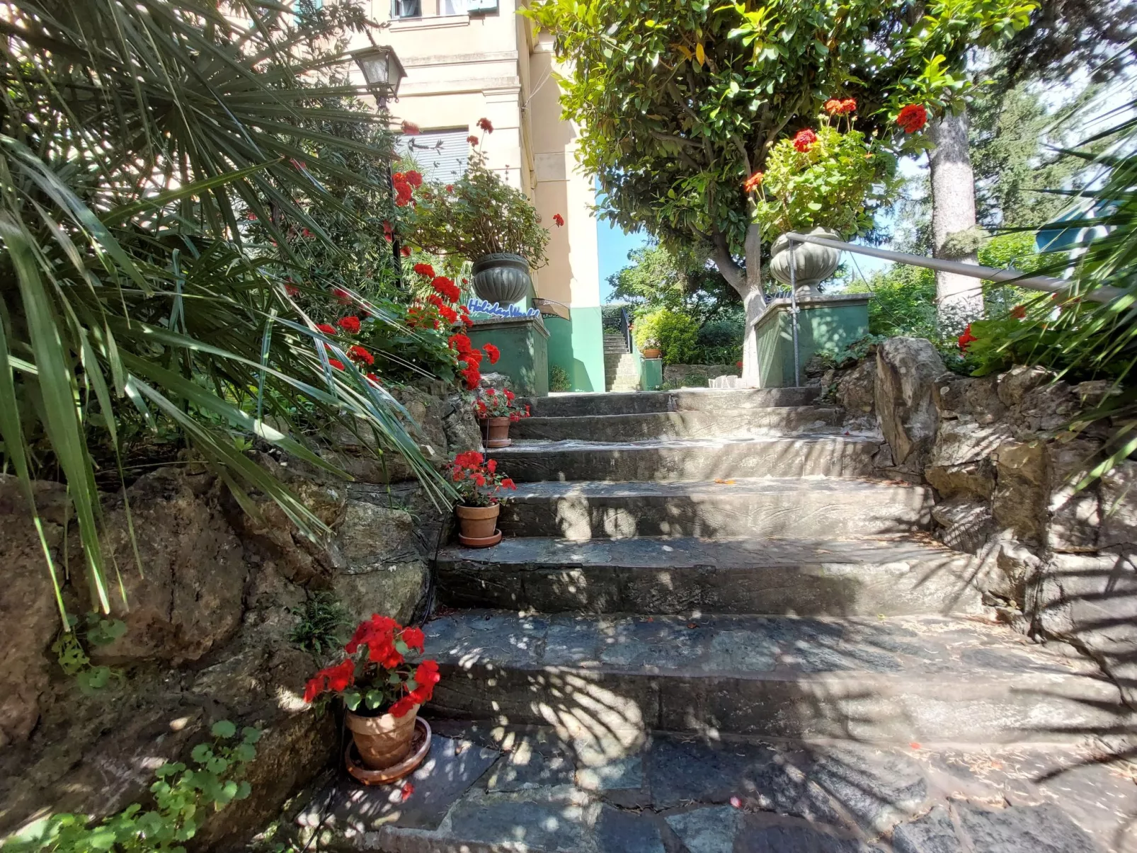 Für 4 Personen ca. 45 m&sup2; in Genua, Norditalien (Ligurien)-Outside