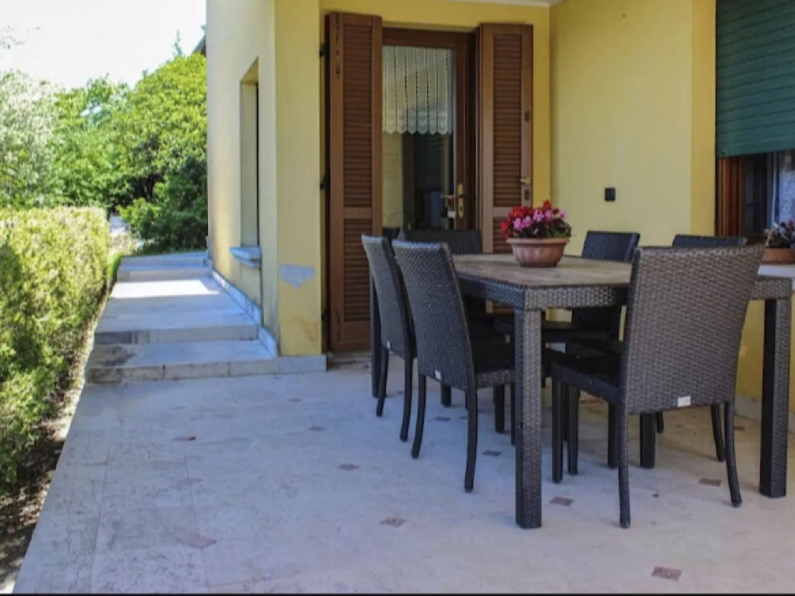 Wohnung mit Seeblick in Villa Elena-Image-tags.info