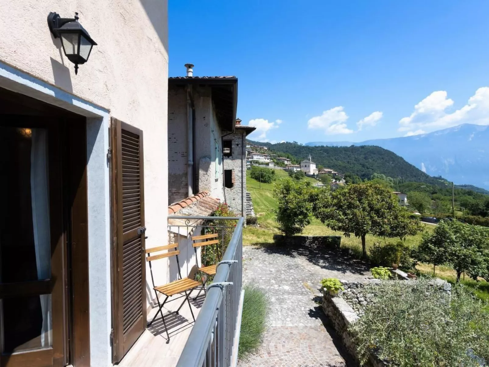 Arthur' Wohnung mit Blick aufs Wasser-Image-tags.info