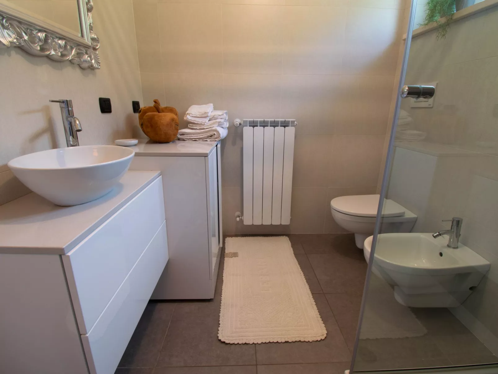 Terrazza a Lago - Dreizimmerwohnung mit Terrasse und Schwimmbad