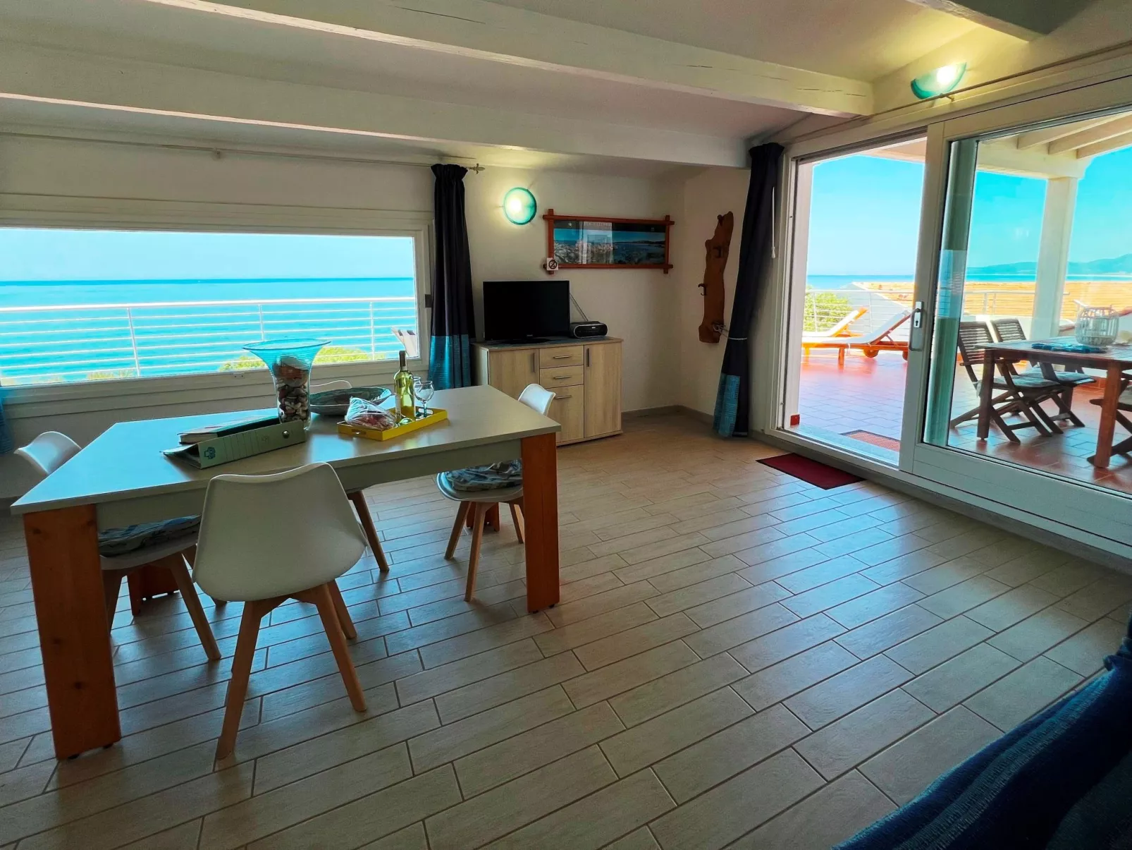 Schöne und private Wohnung am Meer - Drinnen