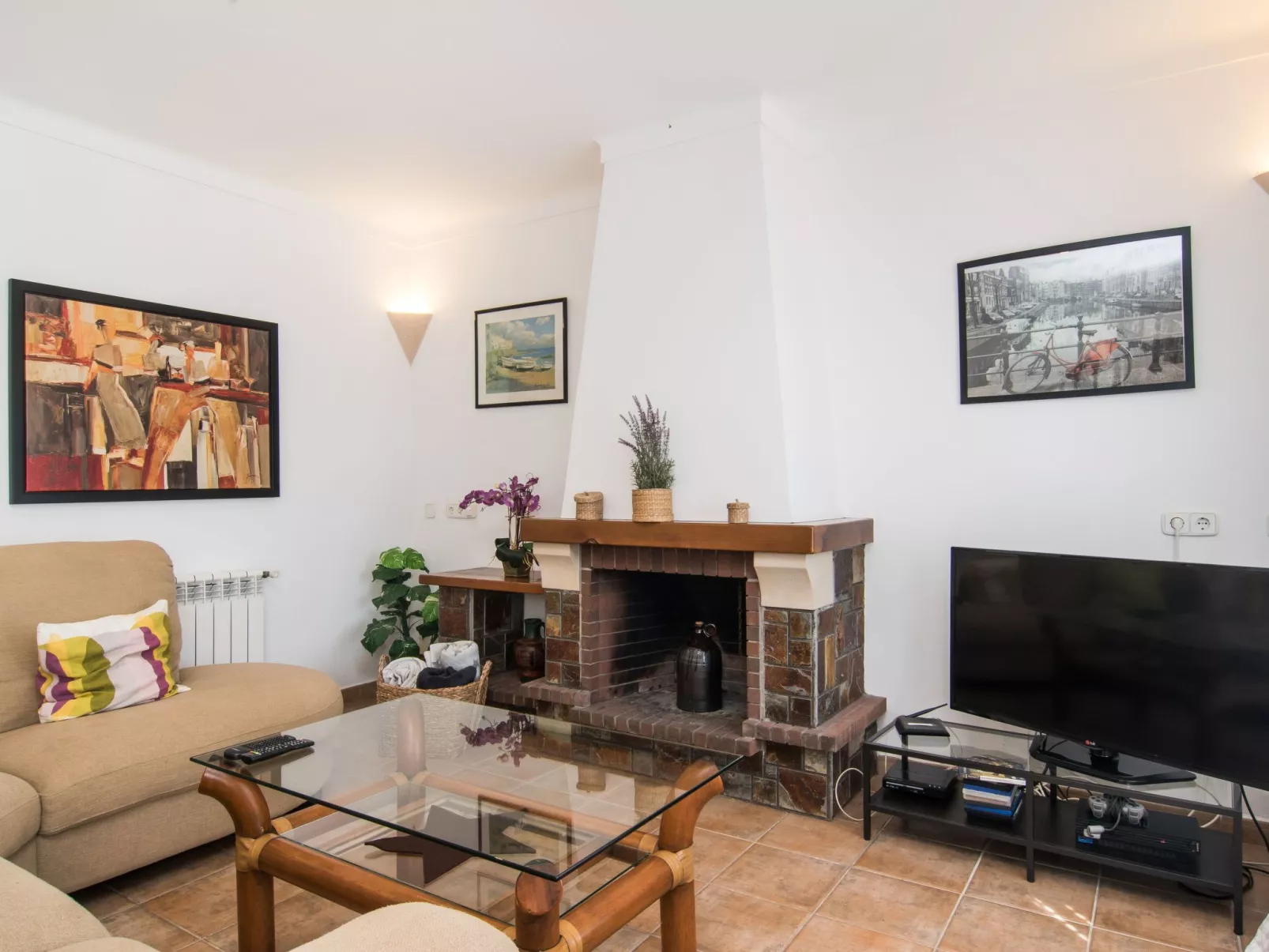 Fantastische Finca mit überdachter Terrasse-Drinnen