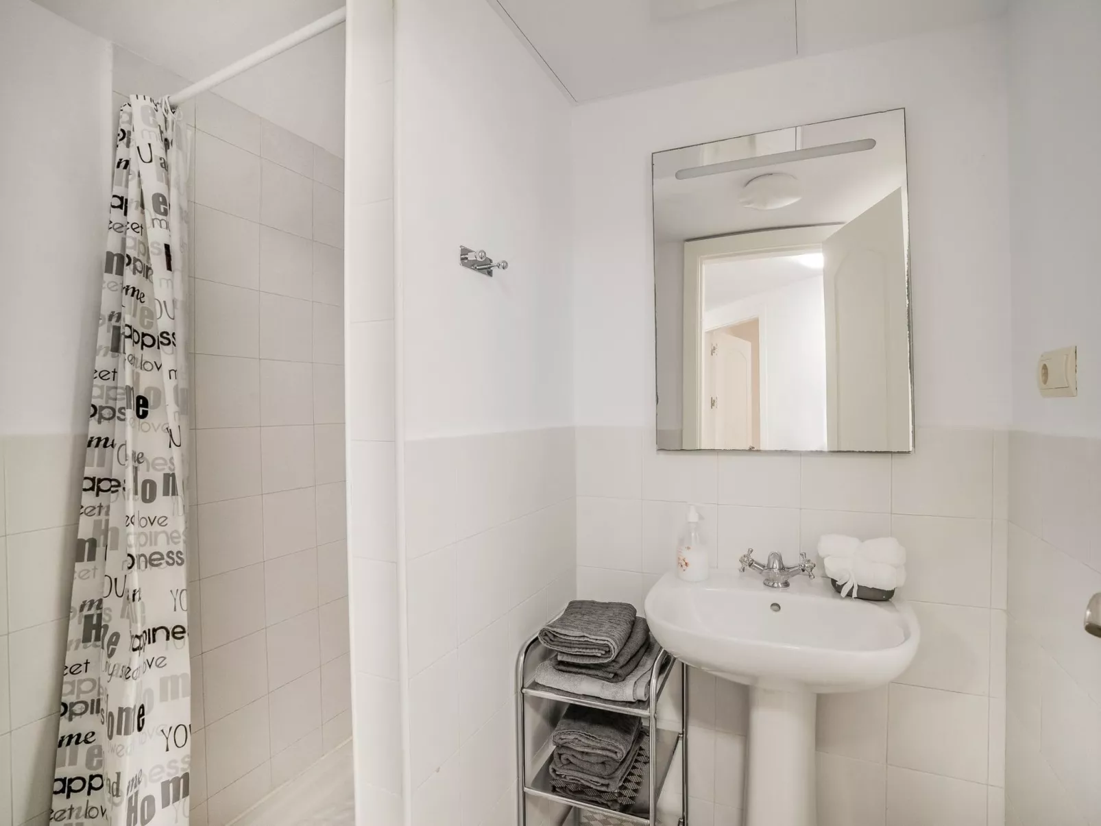 Chalet "La Resina" mit Garten, Grill und Terrasse-Inside