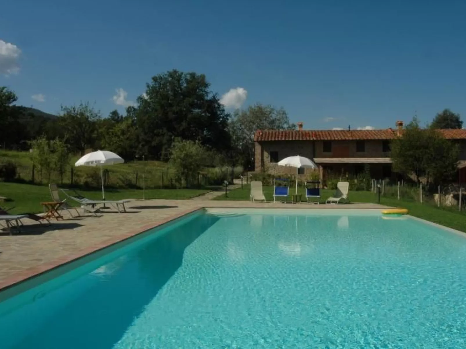 Wohnung in Figline Valdarno mit Gemeinschaftspool-Outside