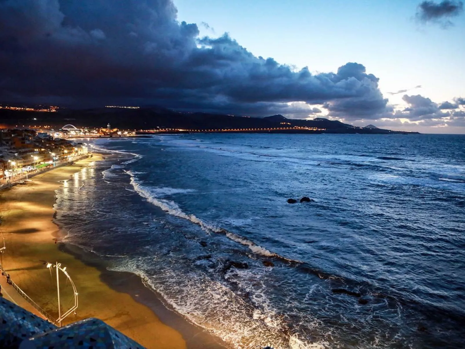 Wohnung mit privater Terrasse und Meerblick-Draußen