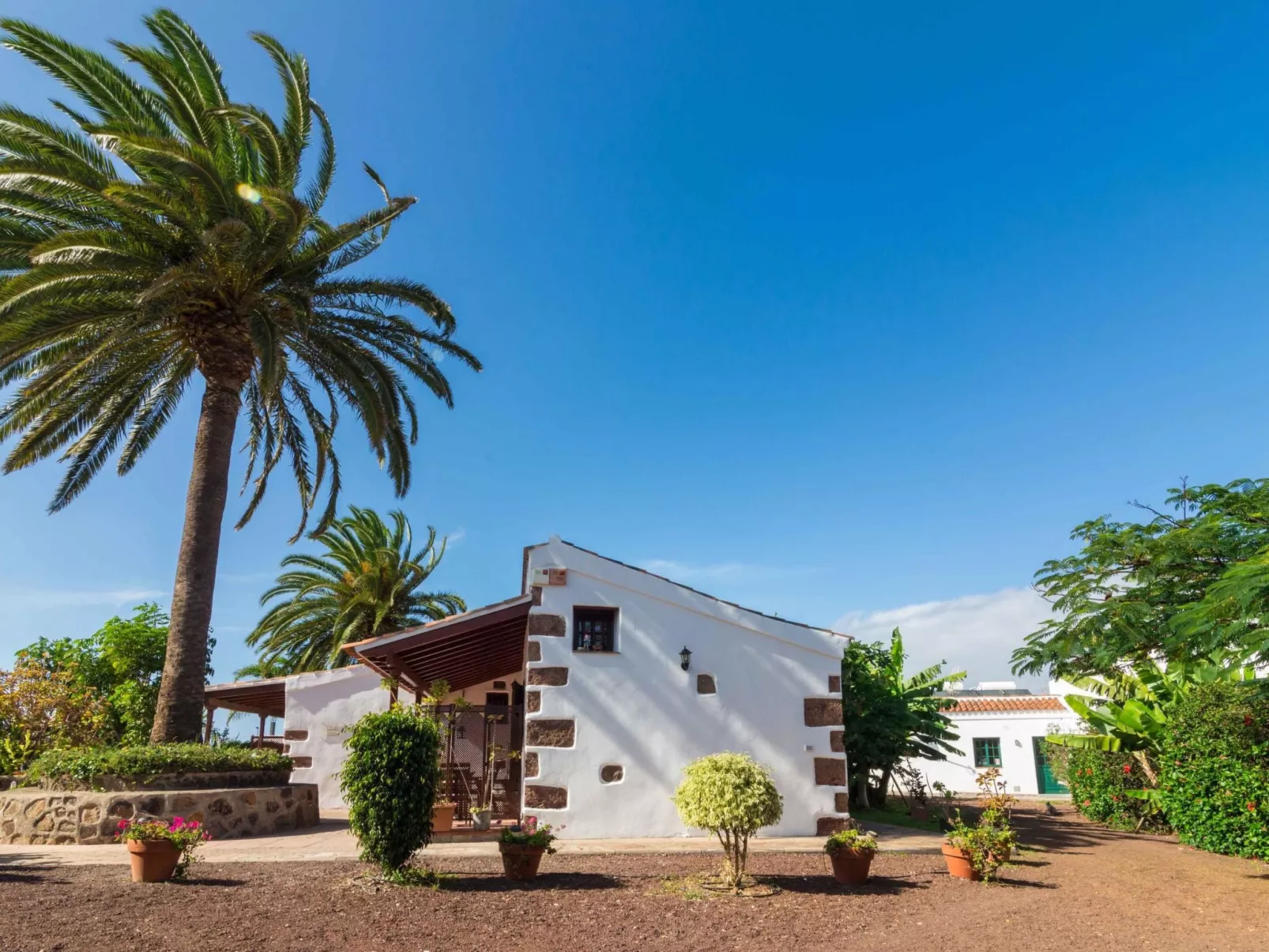 Romantisches Landhaus mit Pool-Outside