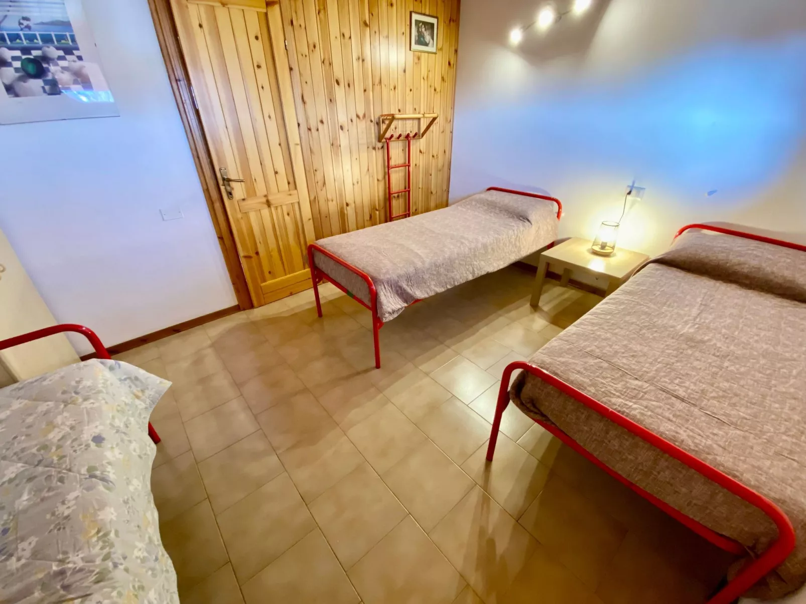 Vertikales Haus mit privatem Garten, 2 Klima