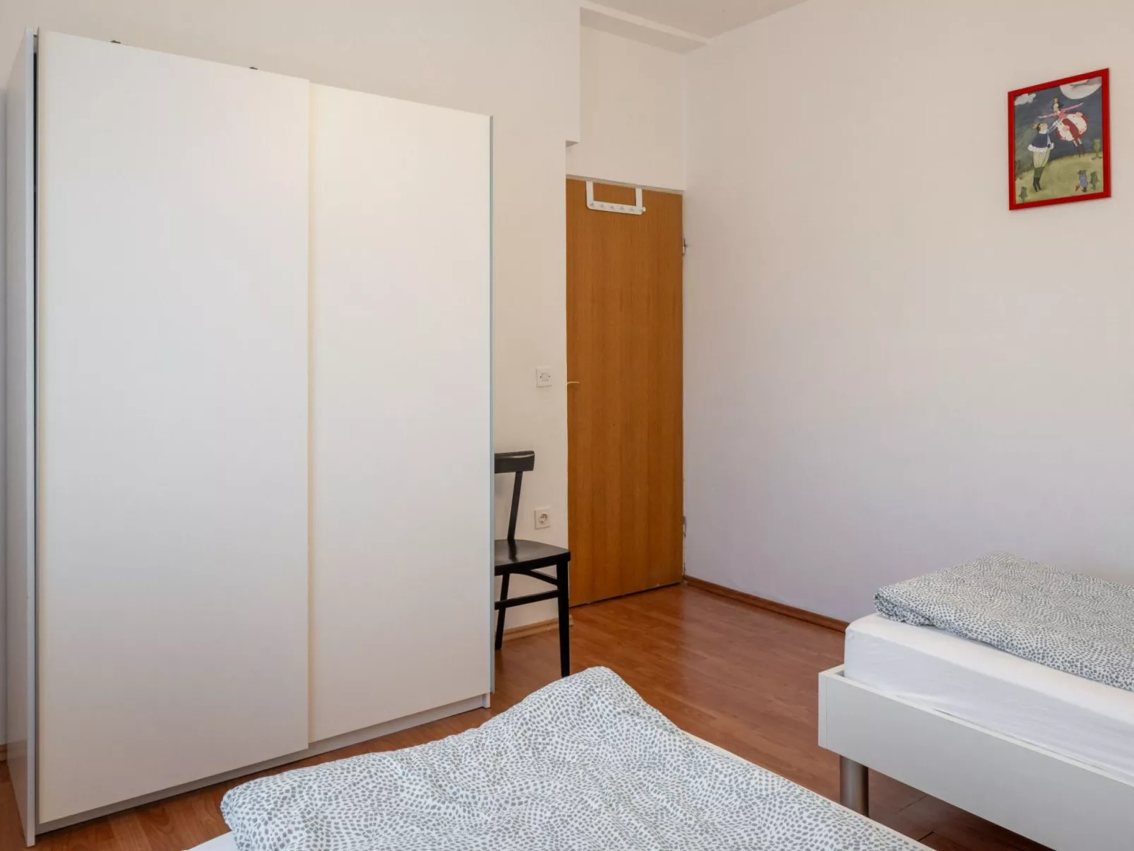 Unknown Accommodation-Dedans