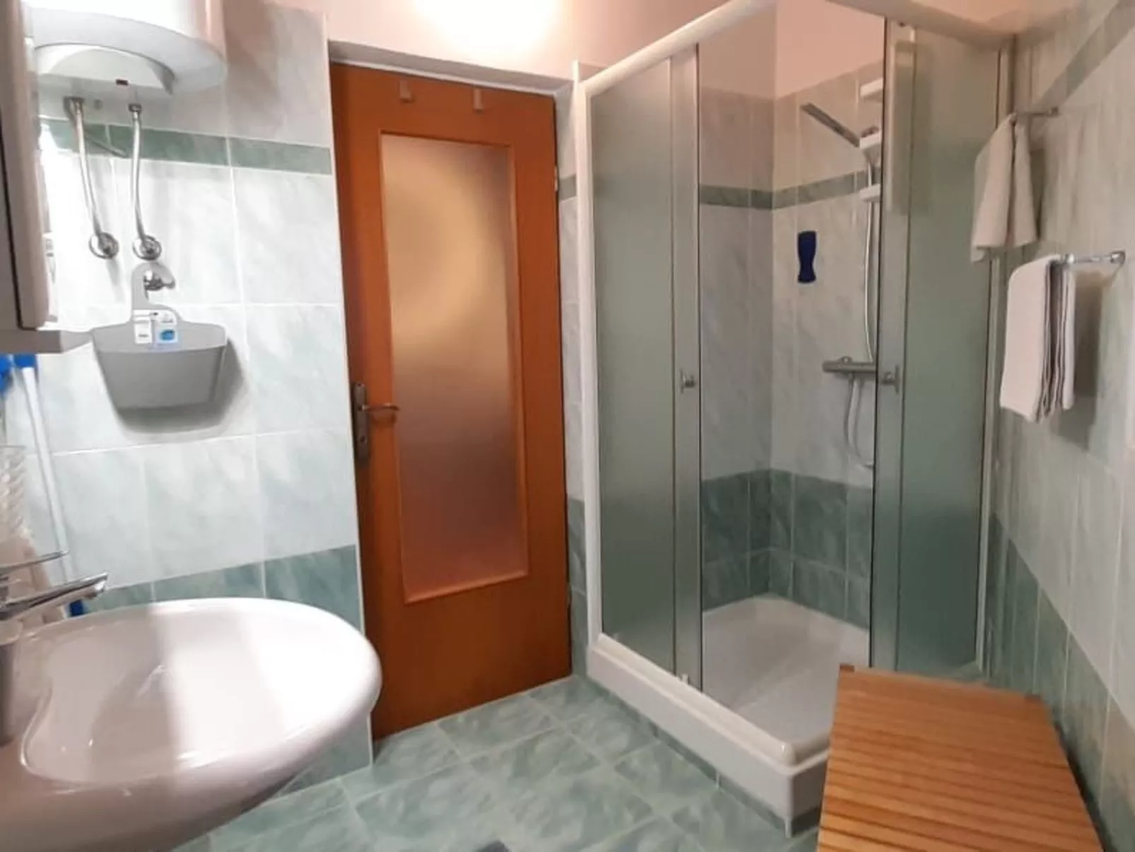 Mit schönem Garten und Sonnenterrasse-Dedans