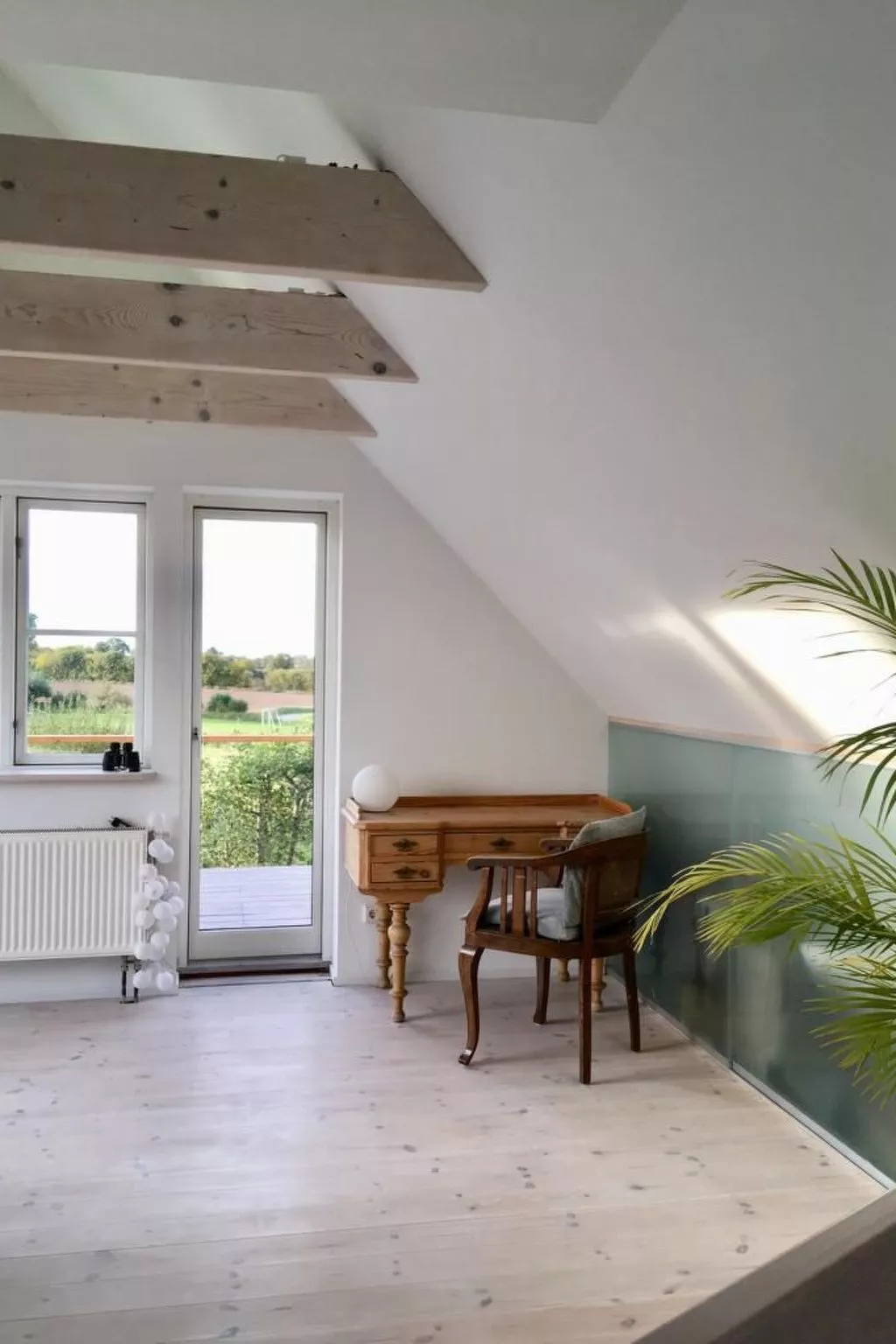 Helle Dachgeschosswohnung an der Flensburger Förde-Dedans