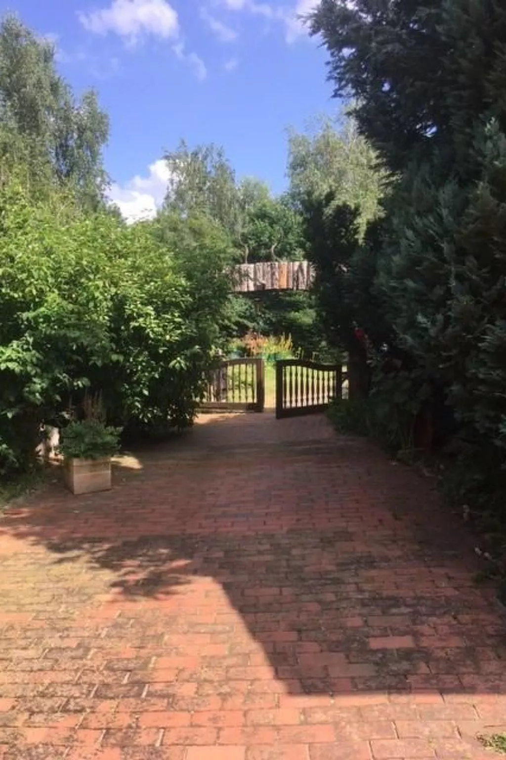 Modernisierte Ferienwohnung mit Balkon