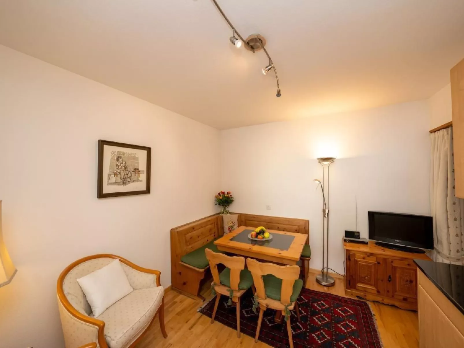 Chesa il purtretin-Dedans