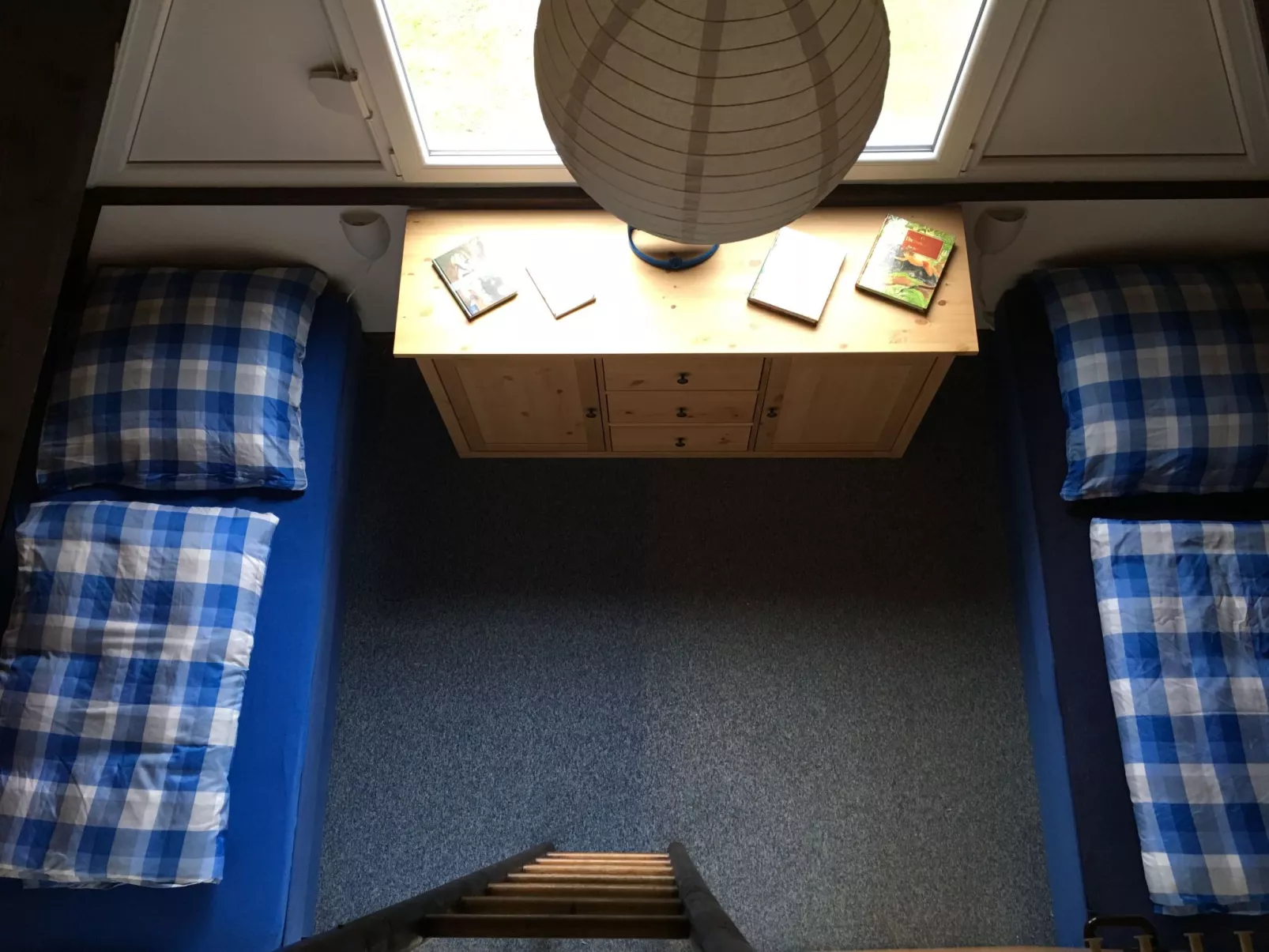 Mit Garten, Grill und Terrasse - Inside