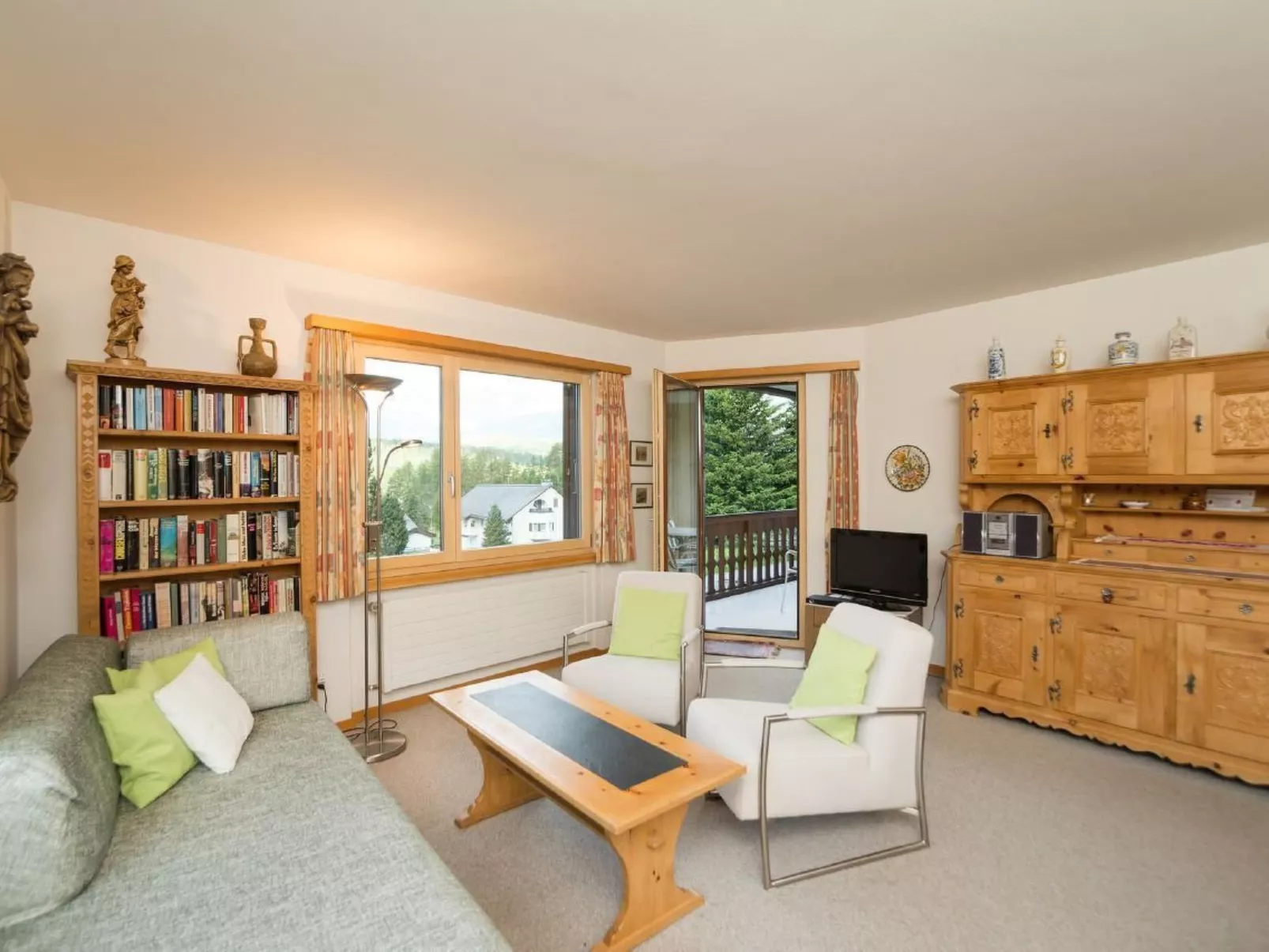 Chesa Arnica Whg 3-Drinnen