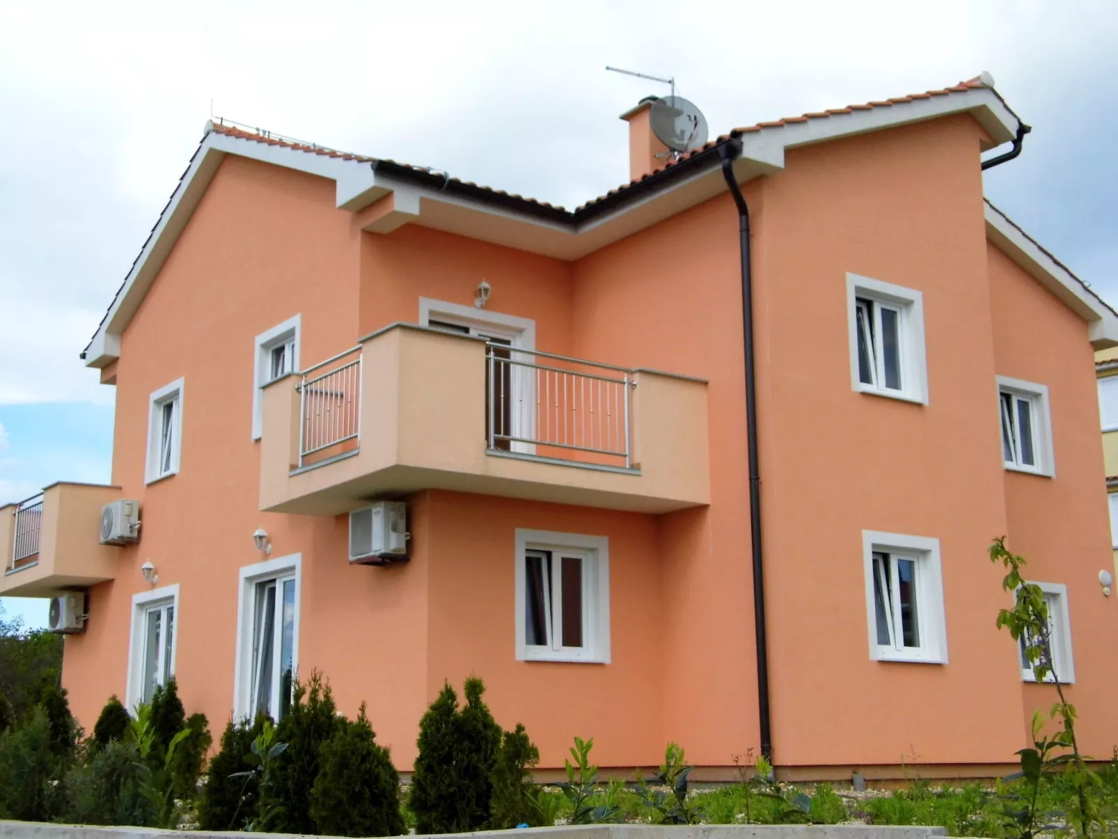 Wunderschöne Ferienwohnung, mit Meerblick und Pool-Outside